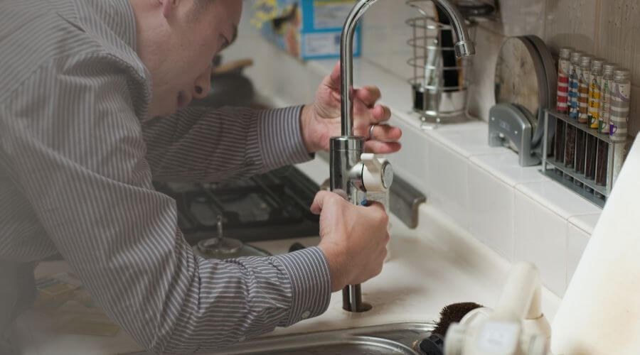 Local expert plumbing services in Covington, IN